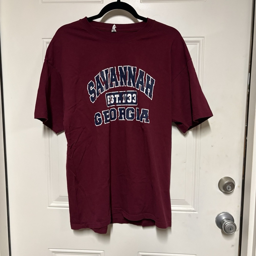 Vintage 1994 Savanah Georgia University Style Size Large Red T-Shirt